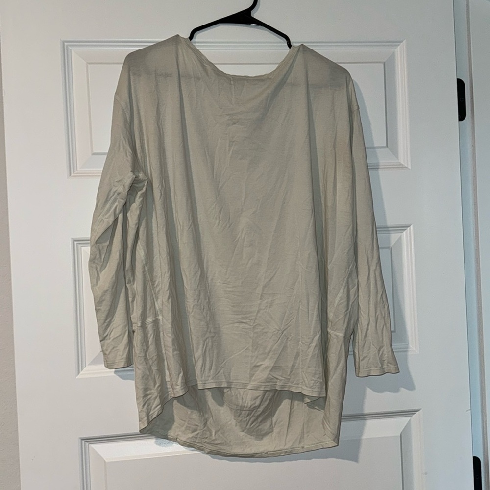 Lululemon athletic top